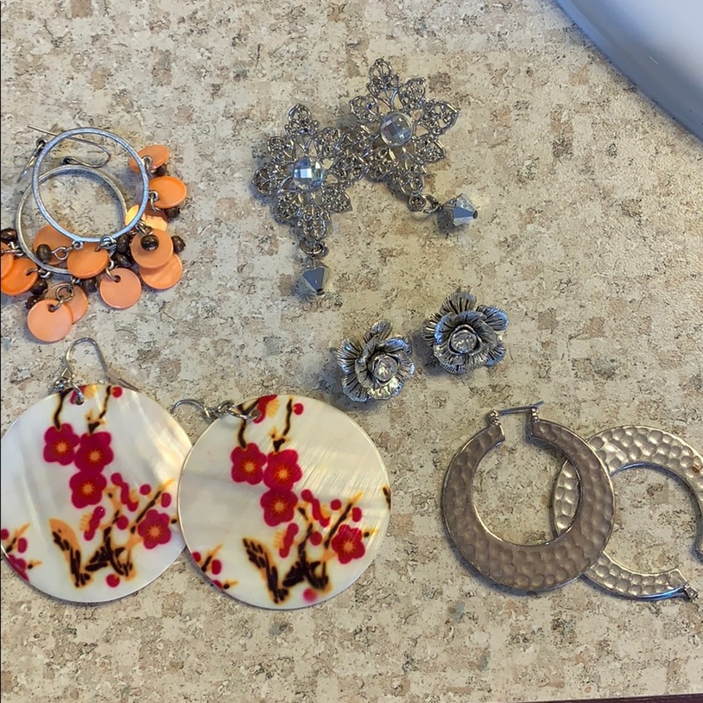Batch of earrings!